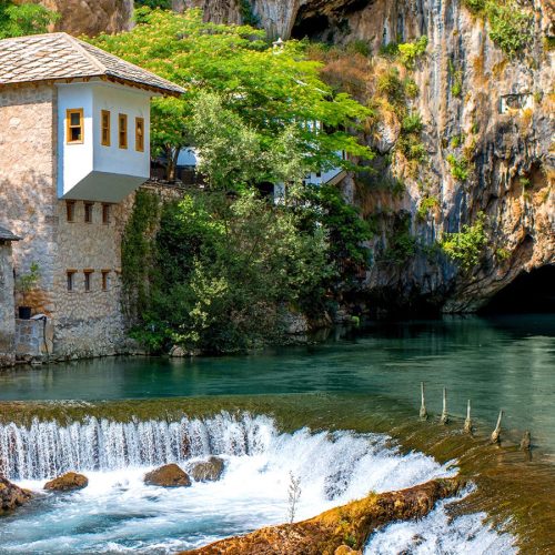 1ee6137a96bb5d069ee0c432e2a25a51