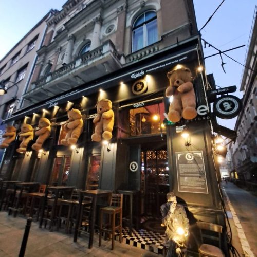 5a6c1bad2bff7b9c819fd1e2b839b5e8