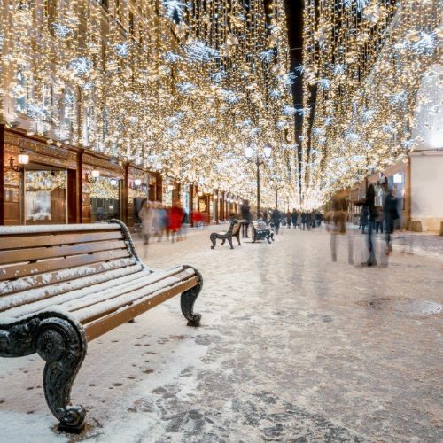 christmas-market-stalls-christmas-street-light-decoration